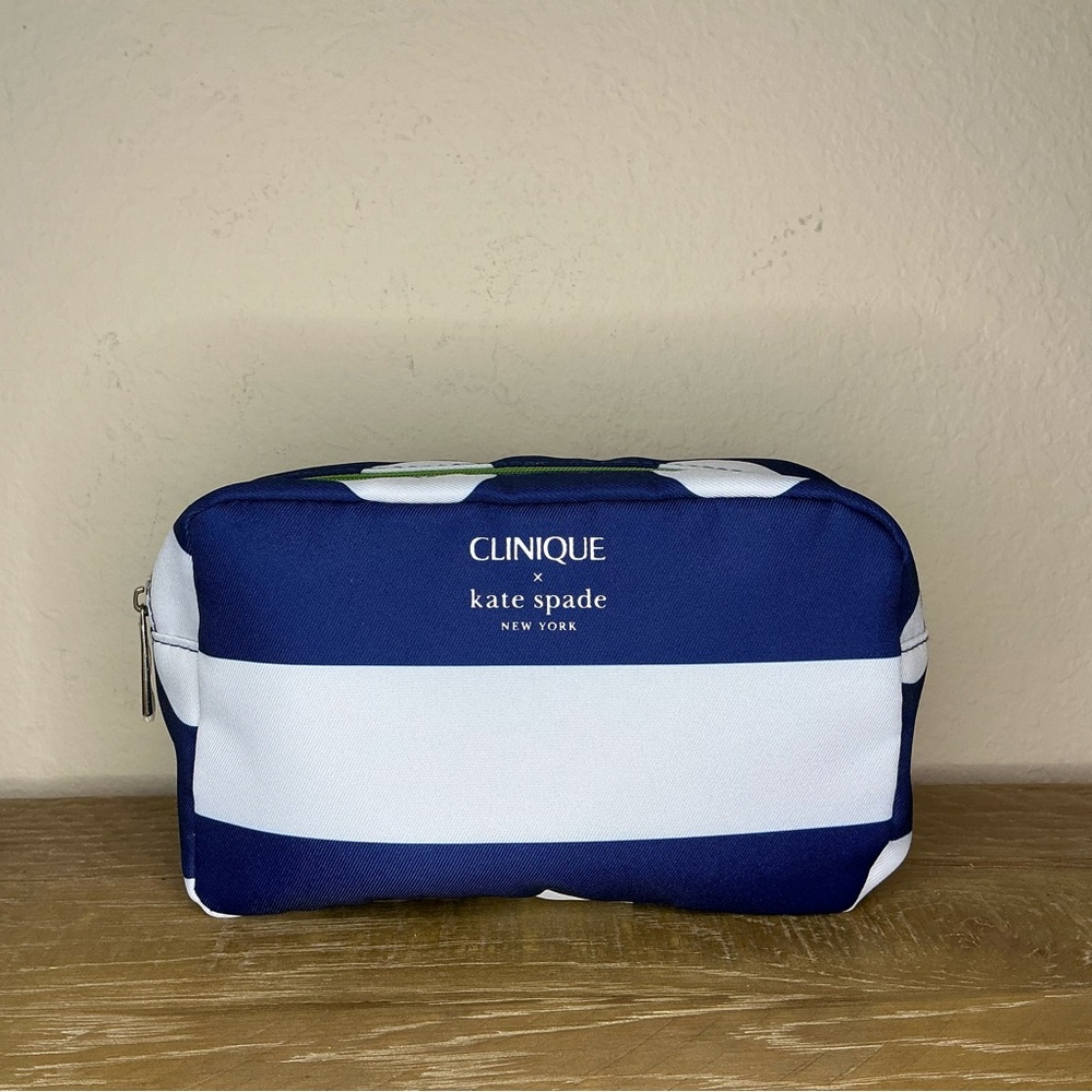 Clinique x kate spade White & Navy Cosmetic Bag